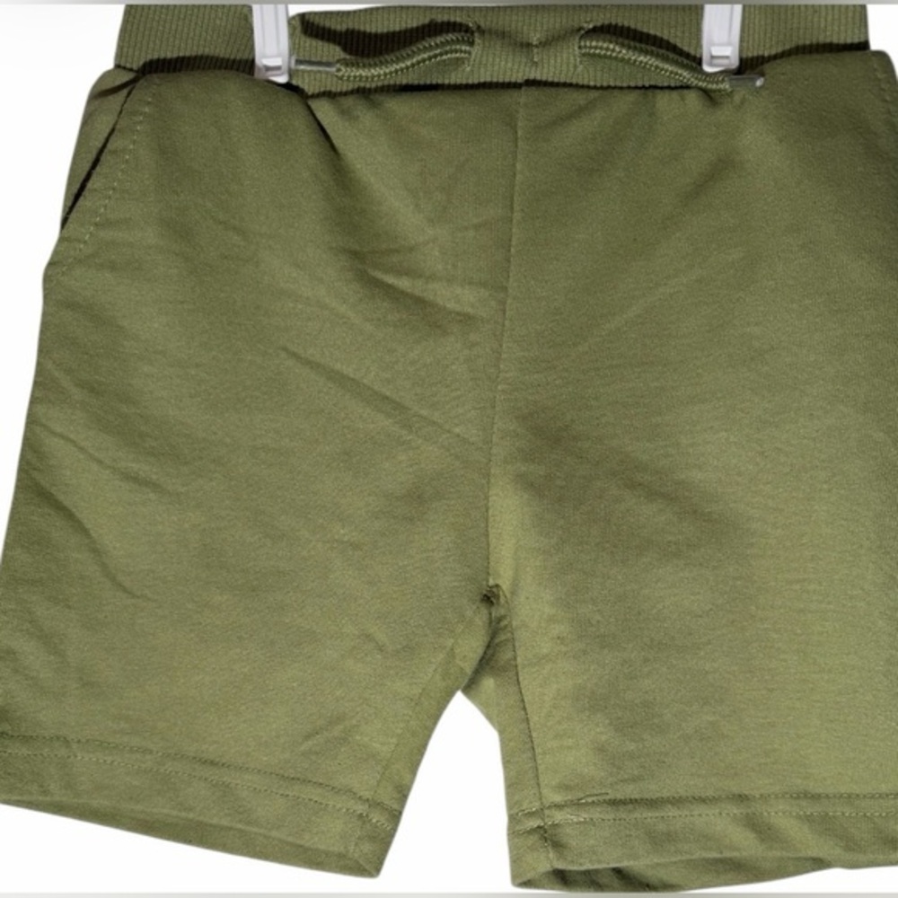 Kenneth Cole New York Kids Olive Green Shorts Size 5